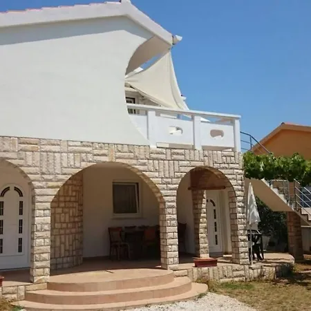 Διαμέρισμα Apartment Vir *